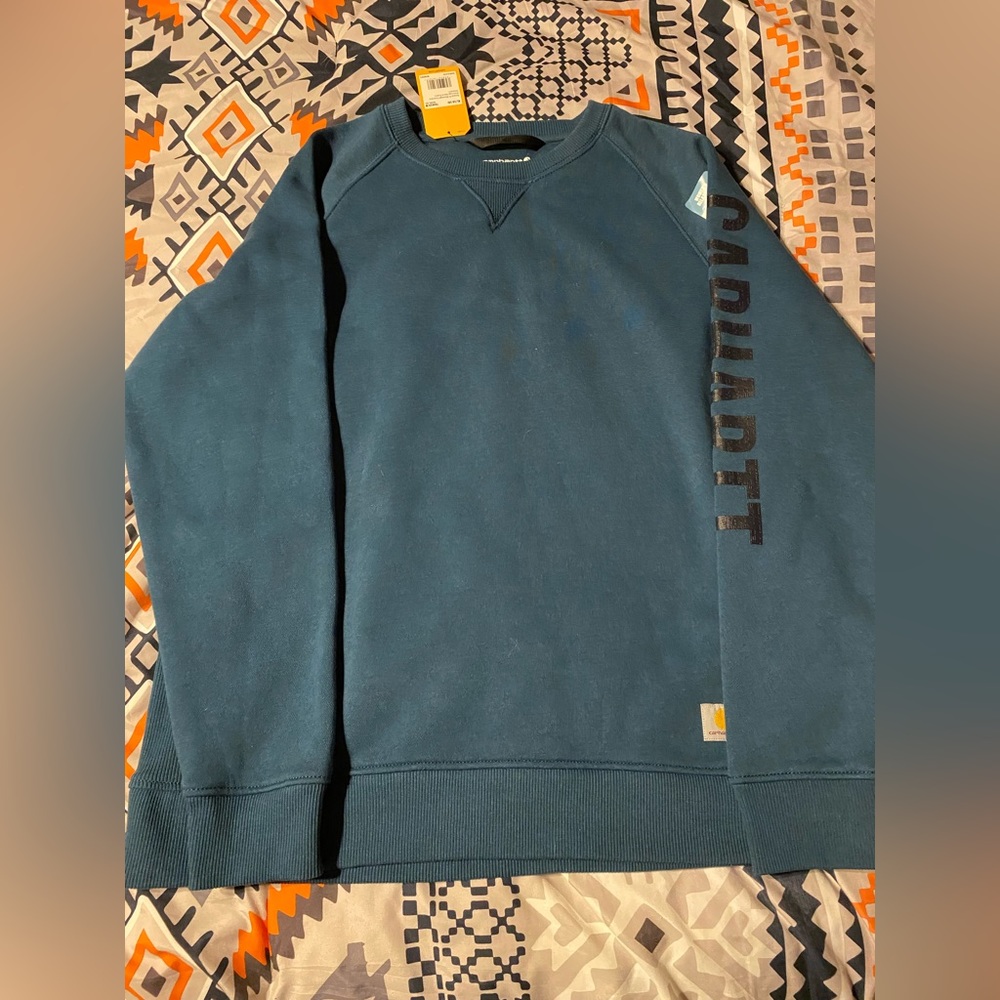 Women’s Carhartt sweatshirt